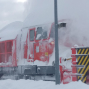 Was ist so schlimm, es ist doch einfach nur Winter? – Bahn Lok Schneefräse
