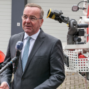 Innenminister Boris Pistorius stellt Jahresbericht der Feuerwehren 2020 vor – BGPress 3817 2