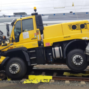 Rangierunfall mit erheblichem Sachschaden im Bereich Pferdeturm – Unimog Unfall DB