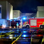 Großbrand in Hannover Brink-Hafen ist gelöscht – Brand Brinker Hafen gelöscht