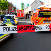 35-Jährige durch mehrere Stichverletzungen getötet – Tatort Burgdorf 030522 cmm