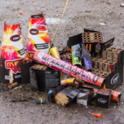 Regelungen zum Verkauf und Abbrennen von Kleinfeuerwerk – Abgebranntes Feuerwerk