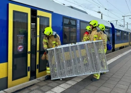 S-Bahn auf freier Strecke evakuiert 1 S-Bahn evakuiert
