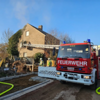 Wohnhausbrand Löscharbeiten