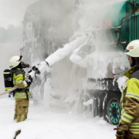 Landwirtschaftsmaschine bei Kaltenweide in Flammen Landmaschinenbrand Kaltenweide