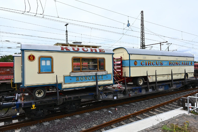 Circus Roncalli rollt auf den Waterlooplatz