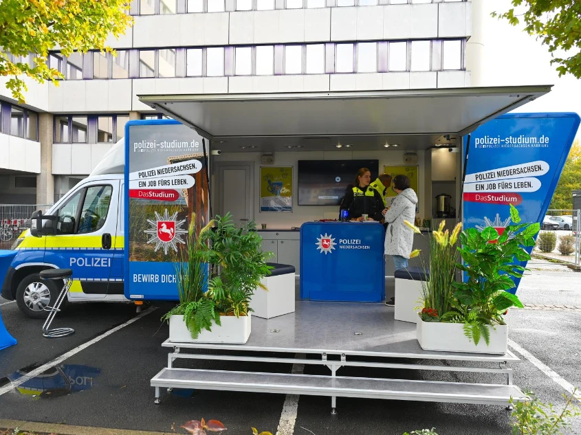 „Coffee with a cop“: Polizei lädt zum Gespräch Coffee with a Cop