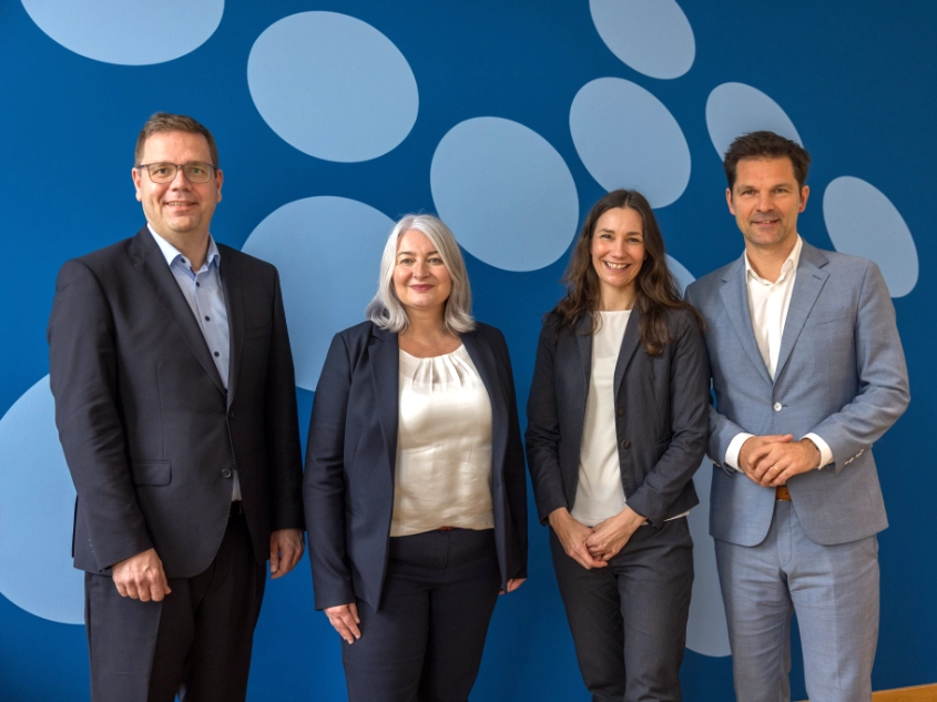 Steffen Krach stellt Kandidierende für Dezernate vor Vorstellung Kandidaten Dezernenten Region Hannover