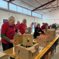 Weihnachtspakete JUH