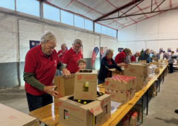 Johanniter starten Weihnachtstrucker-Aktion 2025 Weihnachtspakete JUH