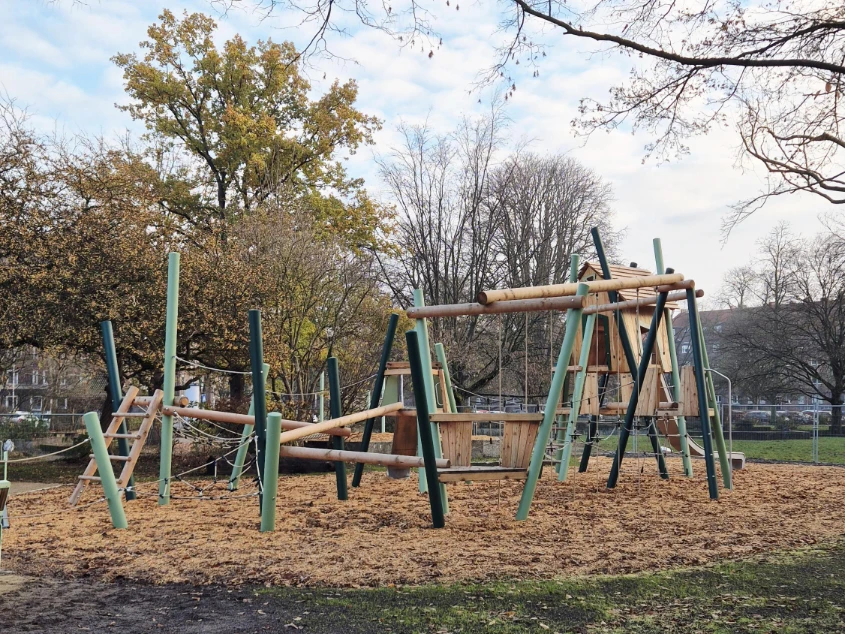 Neuer Spielplatz am Bertha-von-Suttner-Platz eröffnet Spielplatz Bertha-von-Suttner-Platz