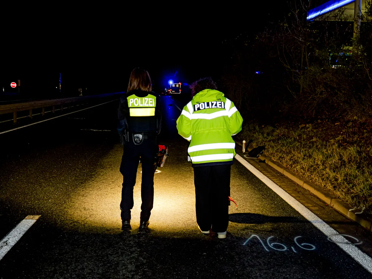 Südschnellweg voll gesperrt nach tödlichem Überrollen in Anderten Verkehrsunfalldienst