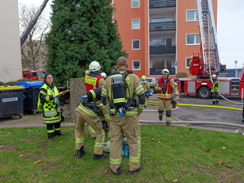 Wohnungsbrand in Pattensen Großbrand in Pattensen: Wohnhaus evakuiert – BGPress 20251210 1327 BGPRESS 1353394