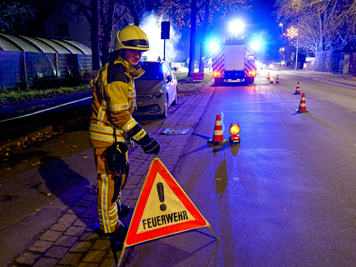 Rauch und vermisste Personen: Übung in Krähenwinkel – BGPress 20251212 1937 BGPRESS 1353442