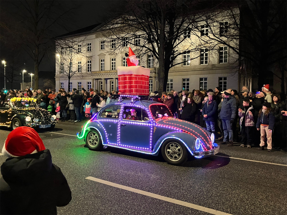 Twinkle Light Cruise sorgt für Sperrungen in Hannovers Innenstadt – Lichterparade2 cg