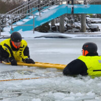 Eisrettung im Fokus: Übung der Feuerwehr Celle Eisrettung