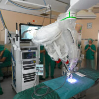 Neuer OP Roboter MHH