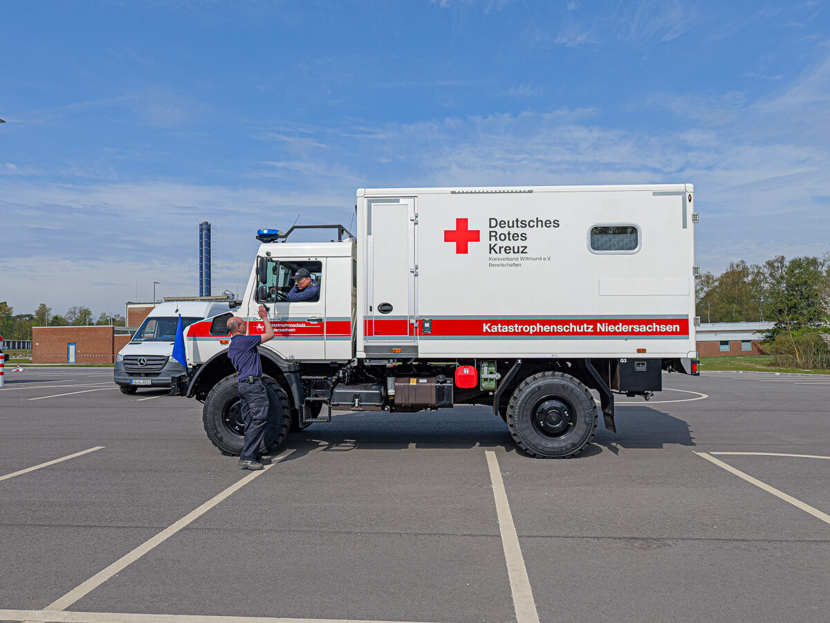 Katastrophenschutz Niedersachsen: Neun geländegängige Krankenwagen in Dienst gestellt – BGPress 20260418 1021 BGPRESS 1397629