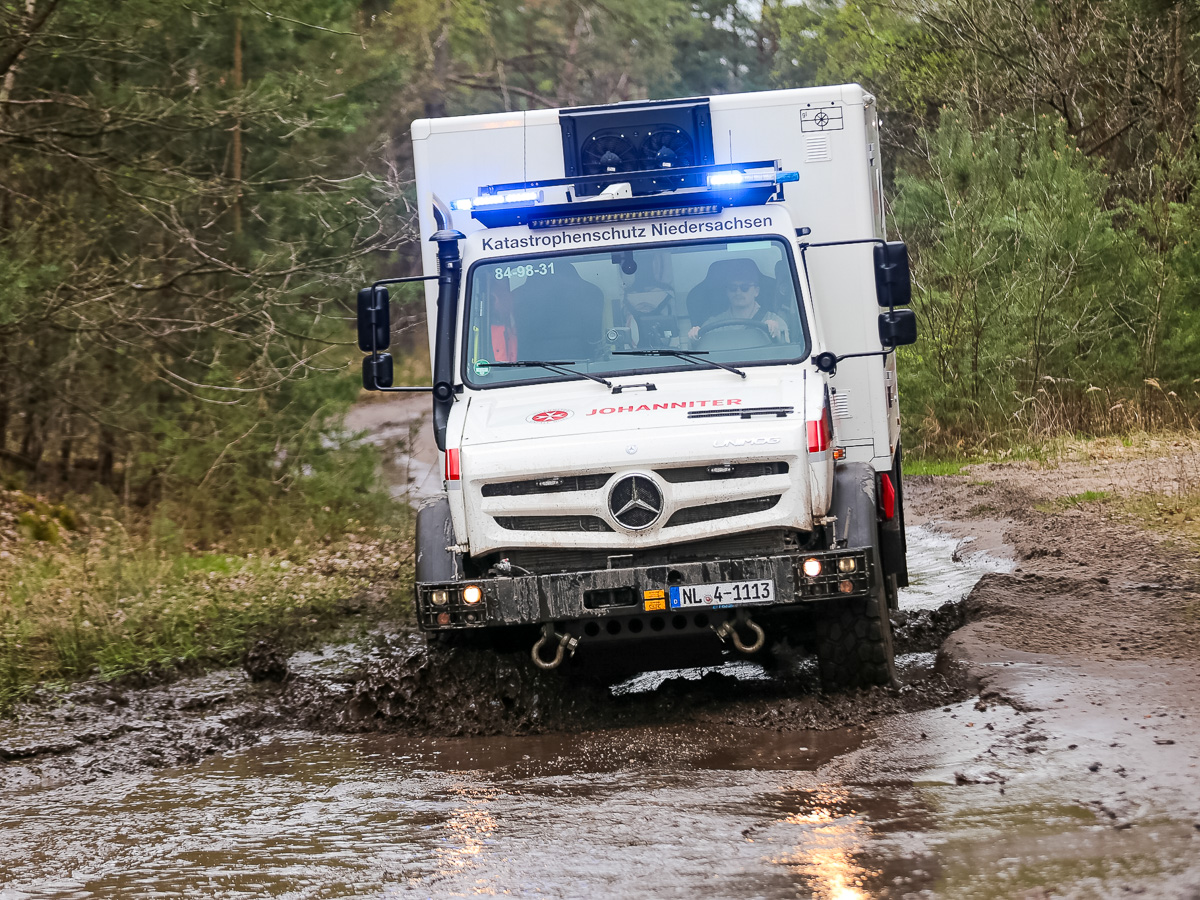 Katastrophenschutz Niedersachsen: Neun geländegängige Krankenwagen in Dienst gestellt – BGPress 20260418 1400 BGPRESS 18