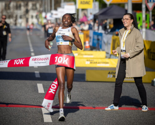 Streckenrekord Hannover: Bestzeiten bei Marathon und 10K Purity Gitonga