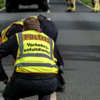 Verkehrsunfalldienst bei Unfallaufnahme