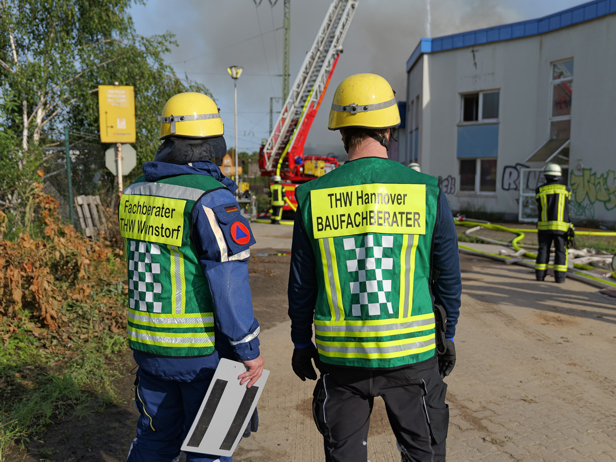 Großbrand auf ehemaligem Vion-Gelände in Wunstorf nach 19 Stunden gelöscht – BGPress 20260608 0718 BGPRESS 1398425