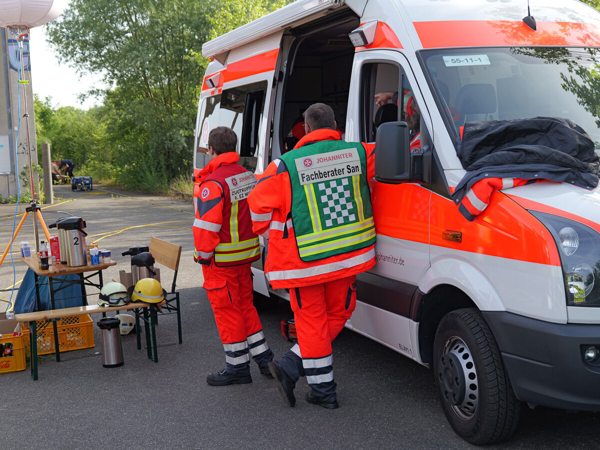 Großbrand in Lagerhalle in Wunstorf Großbrand auf ehemaligem Vion-Gelände in Wunstorf hält Feuerwehr in Atem – BGPress 20260608 0740 BGPRESS 1398431