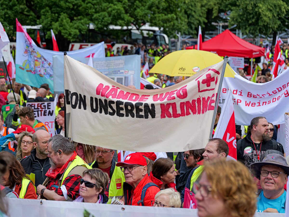 Demonstration gegen Gesundheitsrefom Gesundheitsministerkonferenz in Hannover von Großprotest begleitet – BGPress 20260610 1107 BGPRESS 1398450
