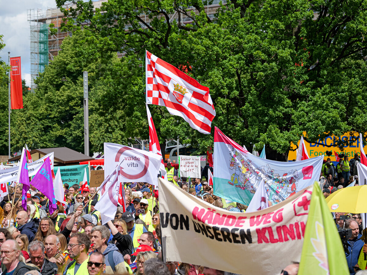 Demonstration gegen Gesundheitsrefom Gesundheitsministerkonferenz in Hannover von Großprotest begleitet – BGPress 20260610 1108 BGPRESS 1398457