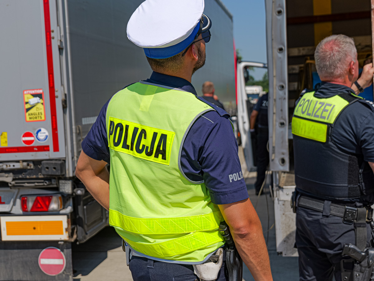 Polnische Polizei bei Kontrolle
