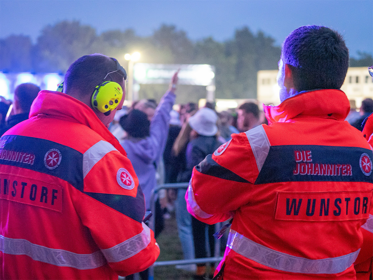 Deichbrand Festival: Johanniter beziehen neues Einsatzcamp – Deichbrand Johanniter Ben Wagner