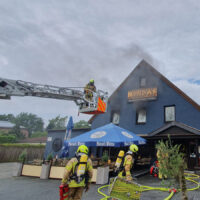 Restaurantbrand Hannover-Bothfeld: Feuerwehr verhindert größere Ausbreitung Brand in Bothfelder Restaurant