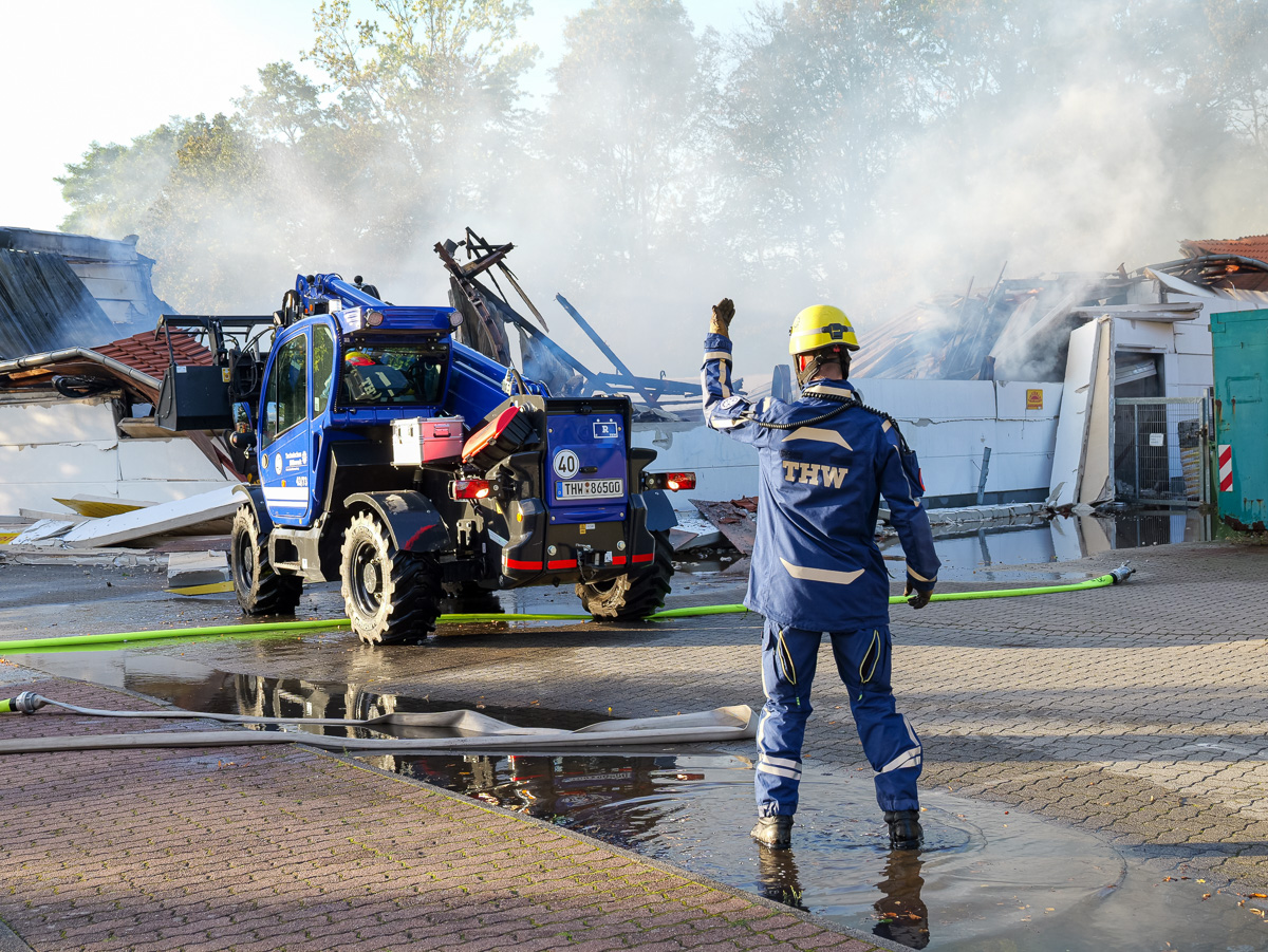 Großbrand in Seelze zerstört Restpostenmarkt – BGPress 20260905 1800 BGPRESS 1420582