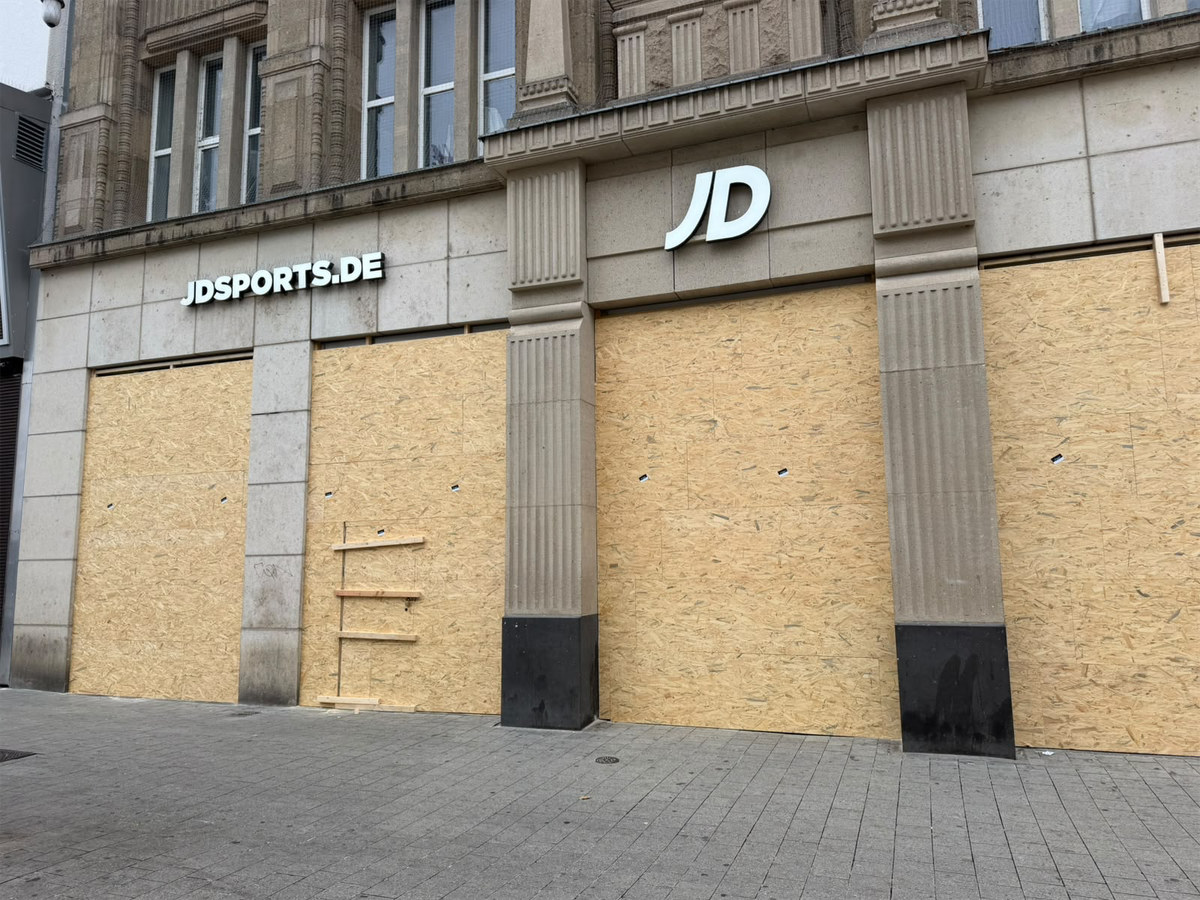 Demonstration Hannover: Bis zu 5.800 Menschen bei „Gen Z regelt“ – Schutz vor Pluenderung mf